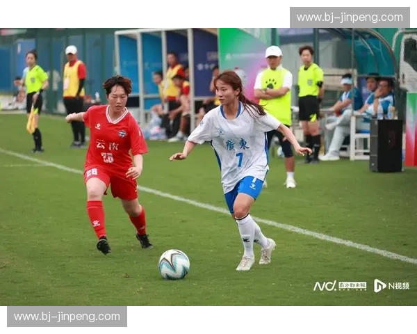 足球赛事现场音乐的独特魅力与文化符号解析