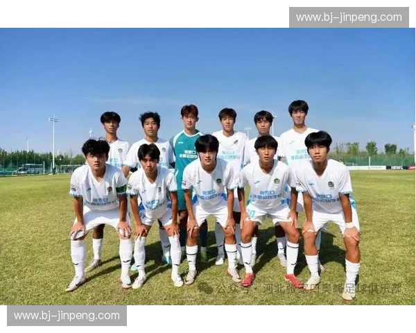 足球联赛全新赛季盛大启航 各队蓄势待发 角逐荣耀与梦想